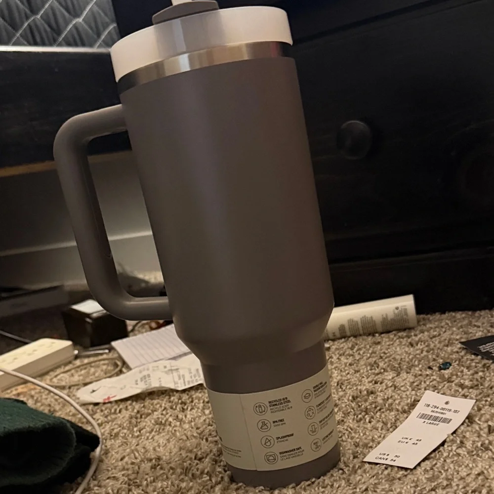 Stanley Gray Insulated Tumbler with Handle - Picture 3 of 3